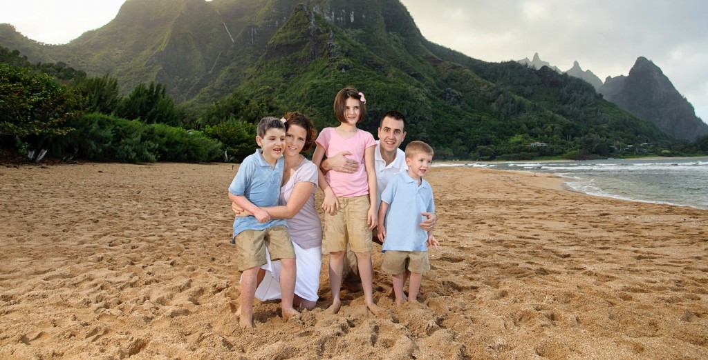 Meghann and Ryan Clements, Scentsy SuperStar Directors with Family in Hawaii